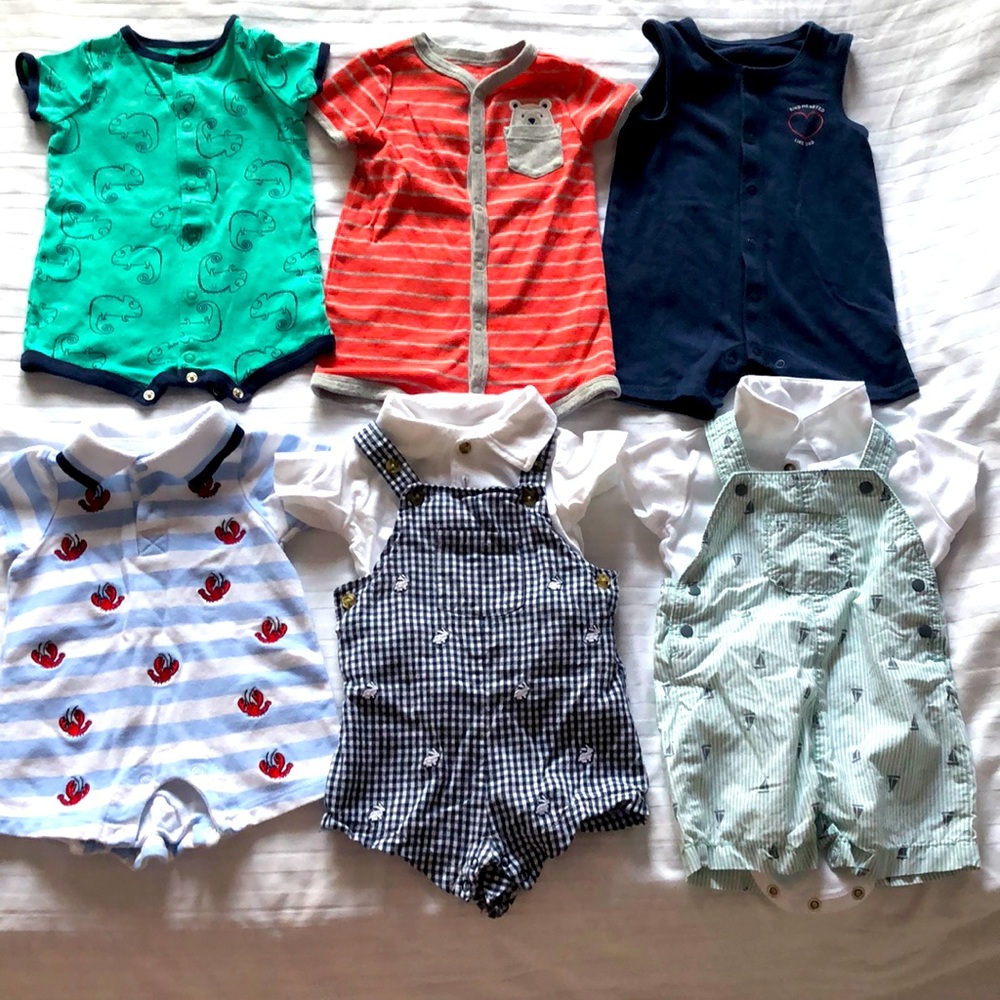 Carter’s 6 sets of rompers for 15